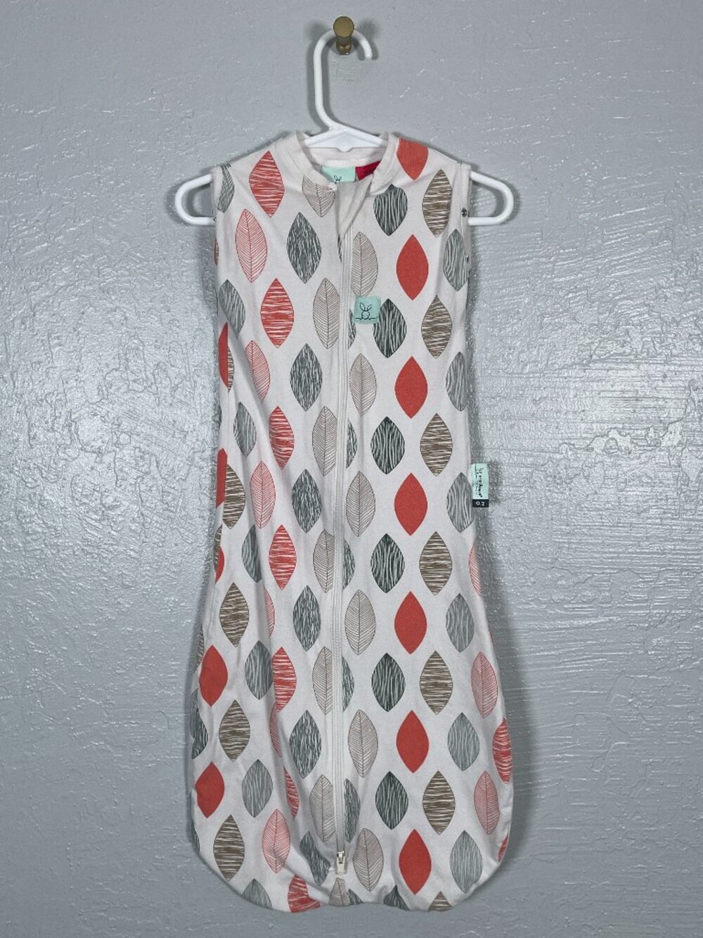 ergoPouch 3-12 Month Jersey Sleep Suit Sack 0.2 TOG Leaf Print Organic Cotton